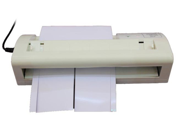 Нарезчик визиток с авто вк./выкл. Bulros F-20