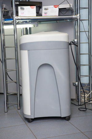 Уничтожитель бумаги PRO KGB 4012C