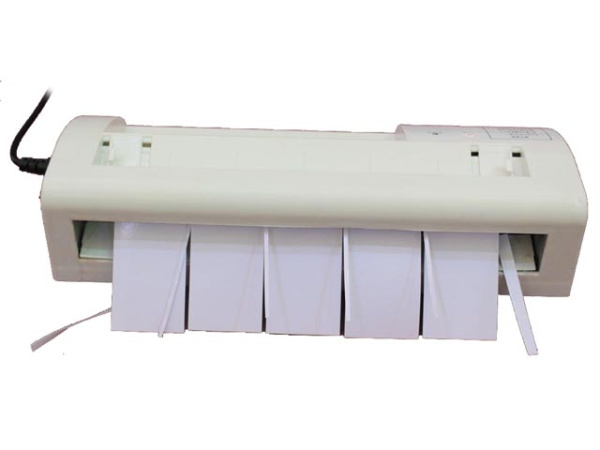 Нарезчик визиток с авто вк./выкл. Bulros F-20