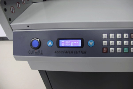 Автоматический программируемый гильотинный  резак Bulros 4606H