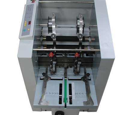 Автоматический буклетмейкер SRА3 формата с конвеером Bulros T-05