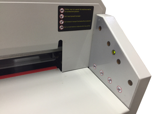 Полуавтоматический гильотинный резак Bulros 450V+